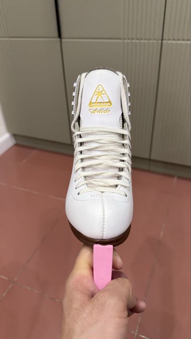 Коньки размер 35