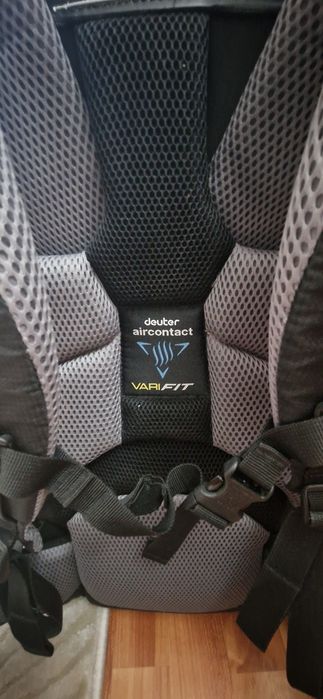 Deuter Kid Comfort 3 , stare perfecta, husa de ploaie inclusa