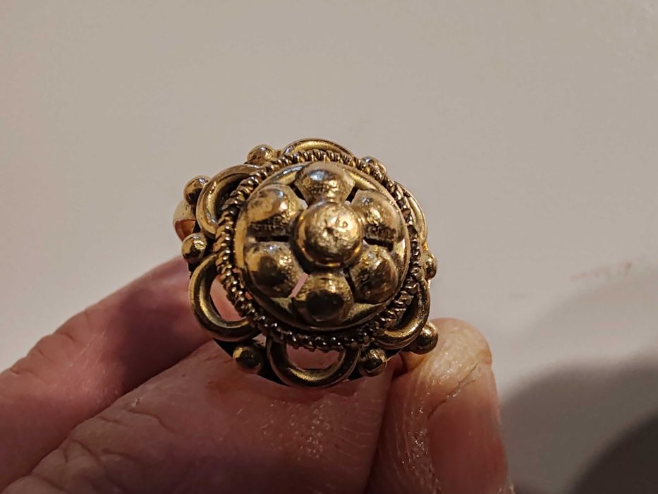 Vand bijuterii de familie foarte frumoase aur 14k