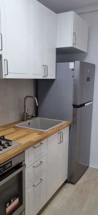 Дава се под наем Тристаен апартамент в Пловдив, Каменица 1 - 87 кв.м за 306 € - Снимка #1