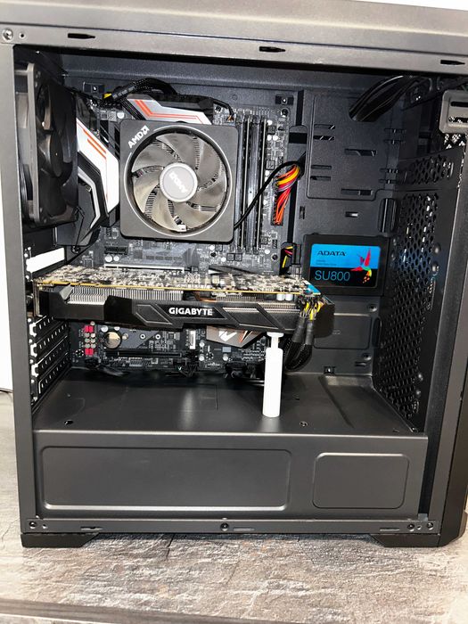 Геймърски компютър (RGB) - Ryzen 7 2700X + GTX 1070