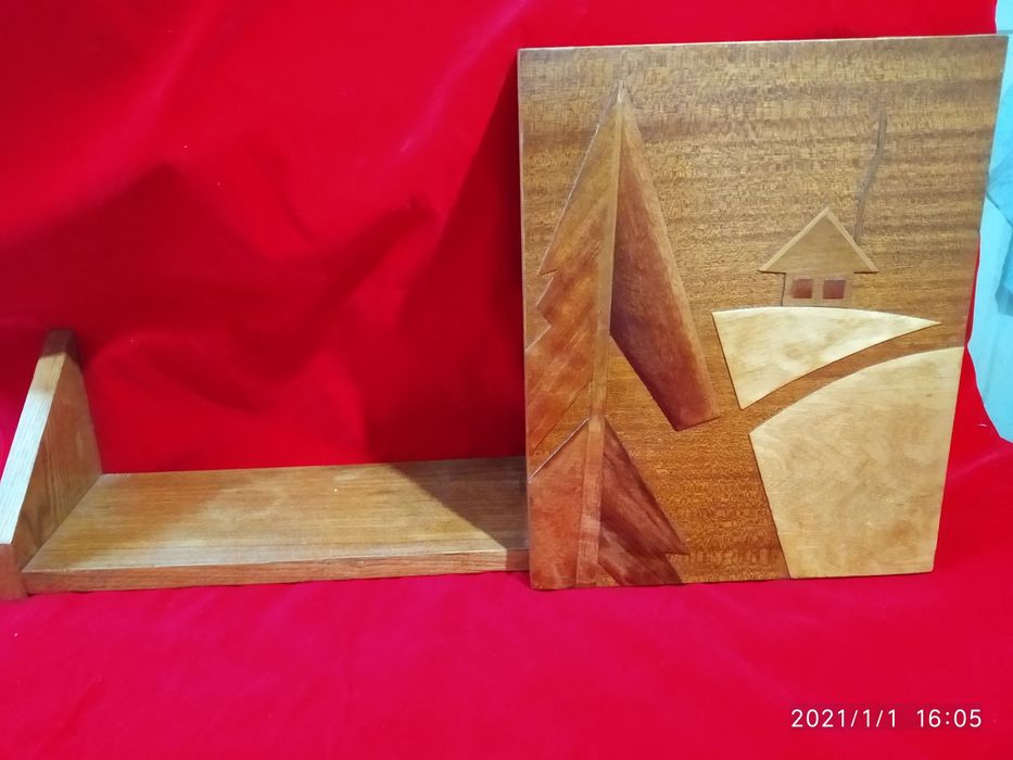 Полочка настенная деревянная