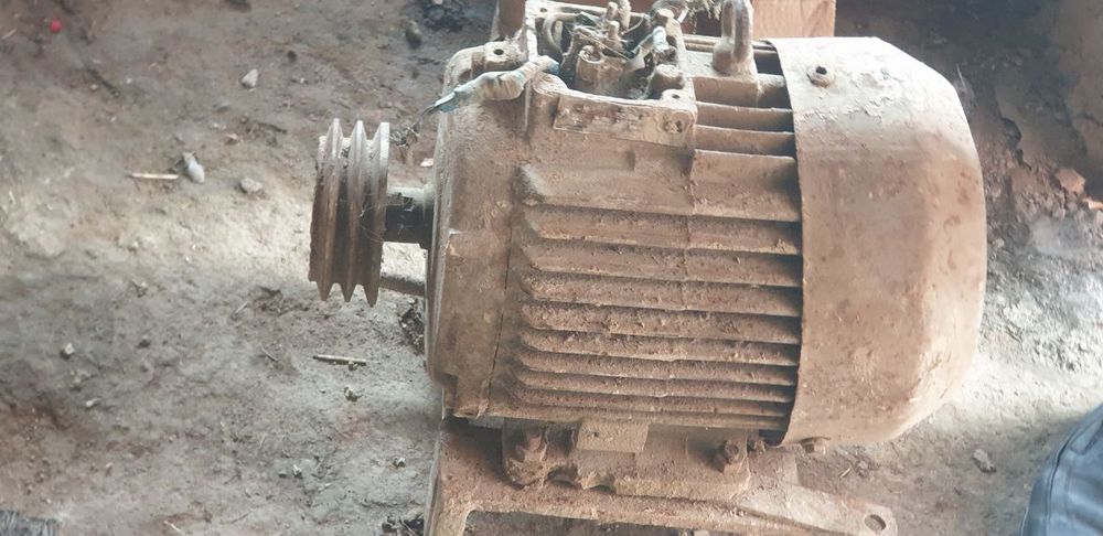 електро мотор 7.5кв 1500абарод