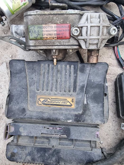 Газова уредба шест цилиндара