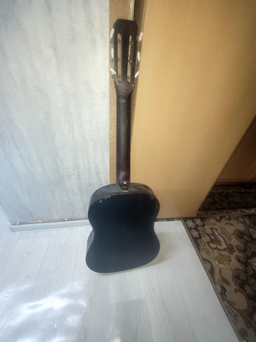 Продам гитару ссср