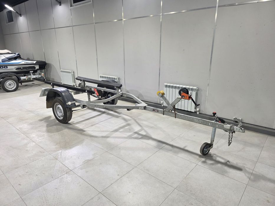 Прицеп для маломерного судна длиной до 4.2м.