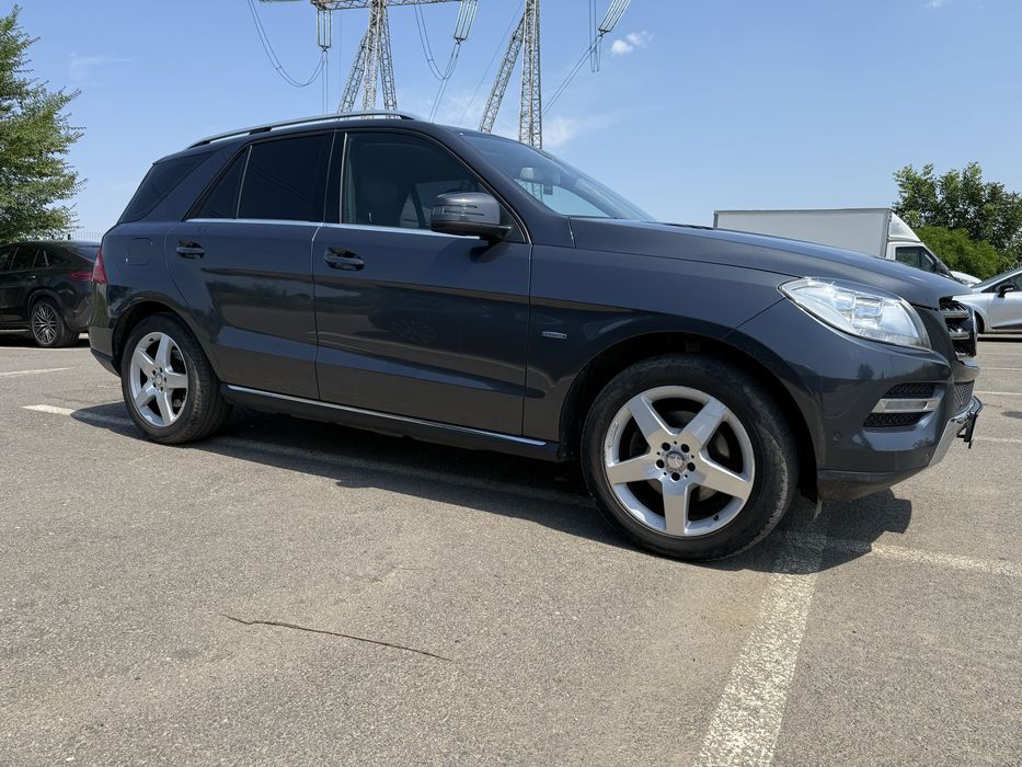 MERCEDES-BENZ ML-Class 2011 — imagine 2