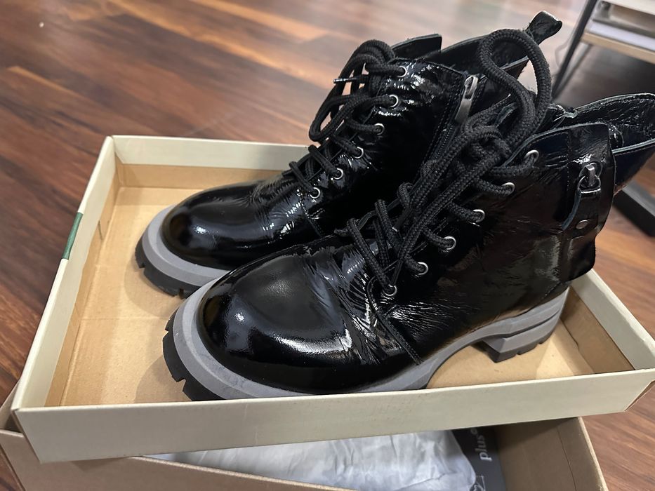 Боти естествен лак Ривас - 39 номер- Намалени на 30 лв!