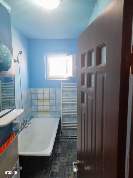 Apartament  2 camere de vânzare zona Spitalului Județean