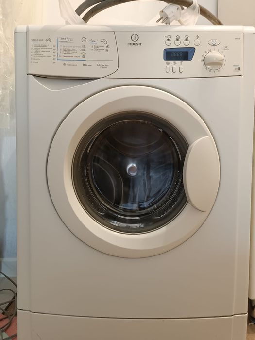 Стиральная машина INDESIT