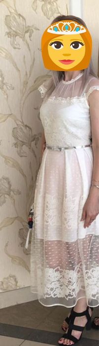 Продам нарядные платья.