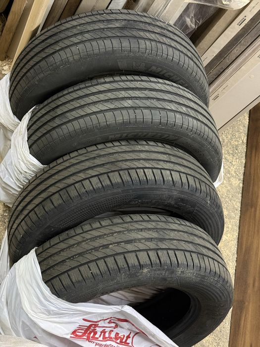 Anvelope 215/65 R17