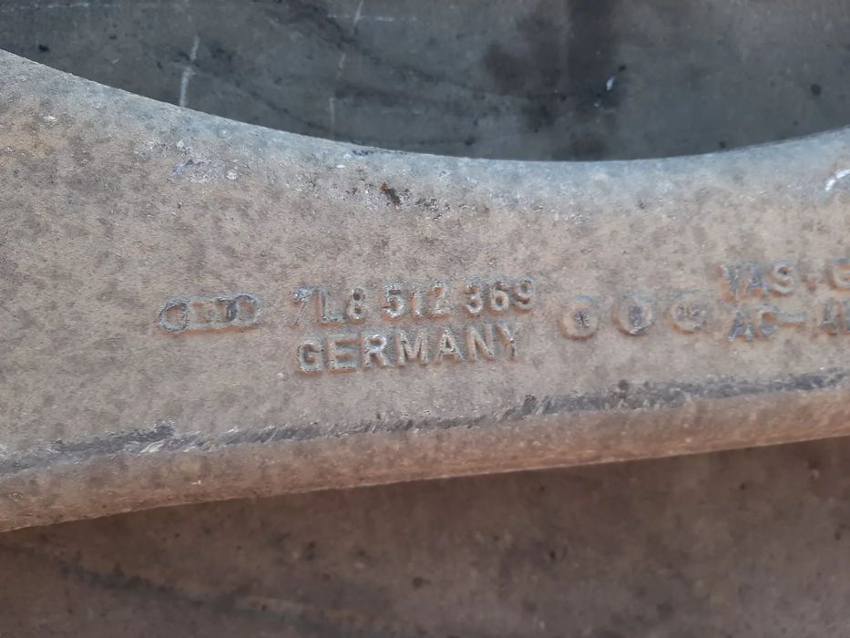 jug suport punte spate  3.0tdi cas  audi q7 4l  7l8512369