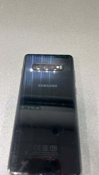 Самсунг с10+ срочно продам