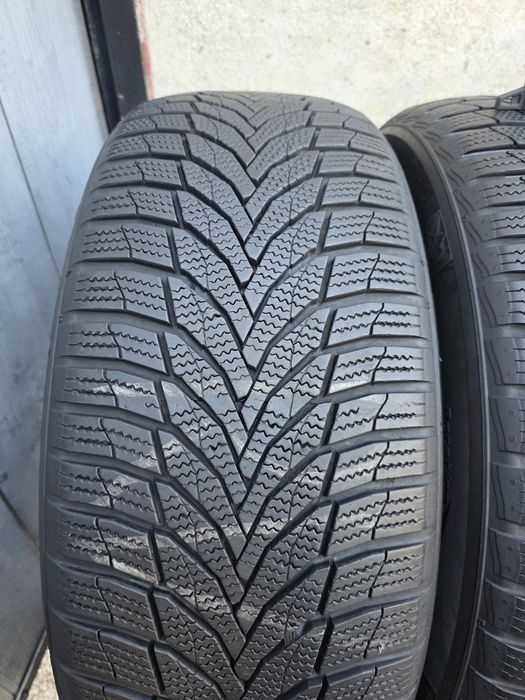 Vand patru anvelope de iarna nexen  235 55 17 dot 4422