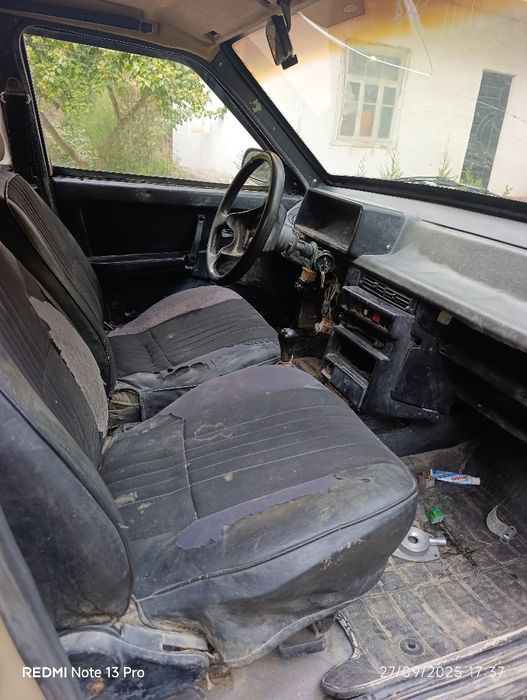 Vaz 21 09 samara matordi ishi yuq  1.6  12 mln bekorga bezlvta qilmang