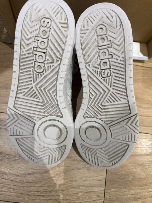 Маратонки adidas