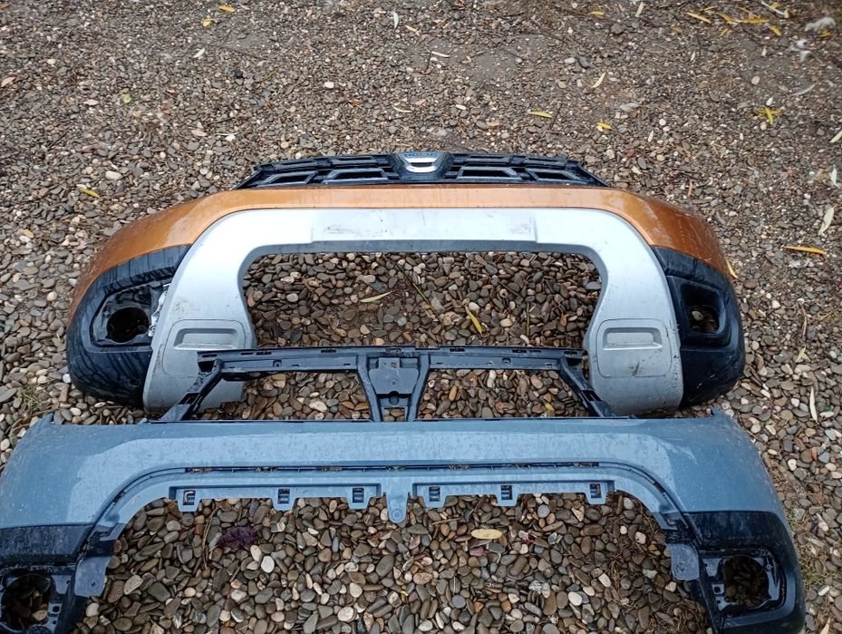 Bara fata spate capotă aripă Dacia Duster 2018-2023