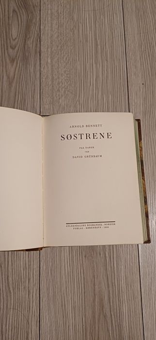 Vand Carte de Colectie Sostrene de Arnold Bennett în Daneza