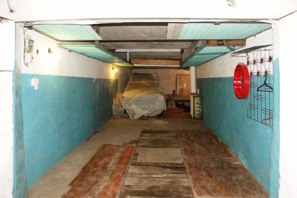 Сдаётся в аренду гараж в 3 мкр