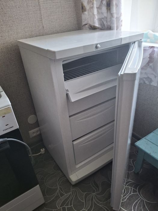 Продам морозилку