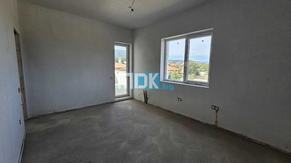 Продава се Къща в с. Белащица, Област Пловдив - 222 кв.м за 1622 €/кв.м - Снимка #18