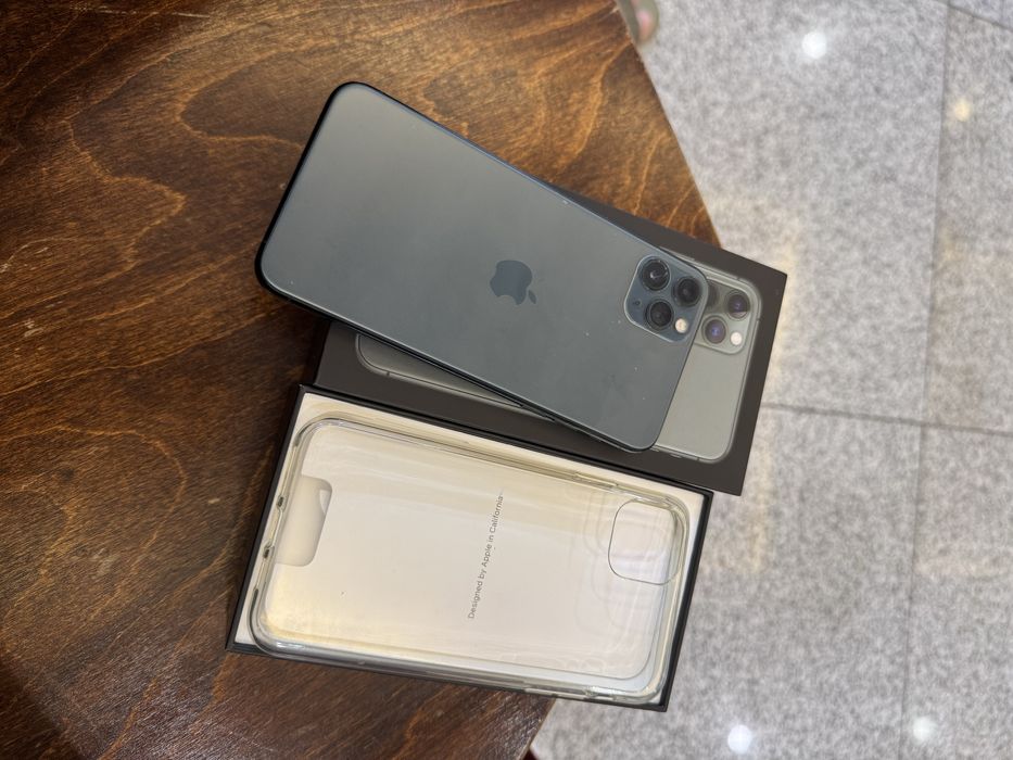 Продам телефон Айфон 11 Pro Max 256Gb