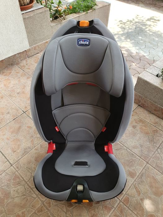 Scaun auto Chicco Gro-Up 123, pt copii 9-36 kg