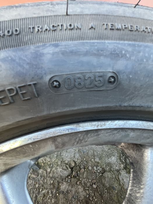 Продам диски с летней резиной