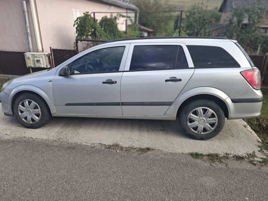 Vând Opel Astra H 1.7 CDTI