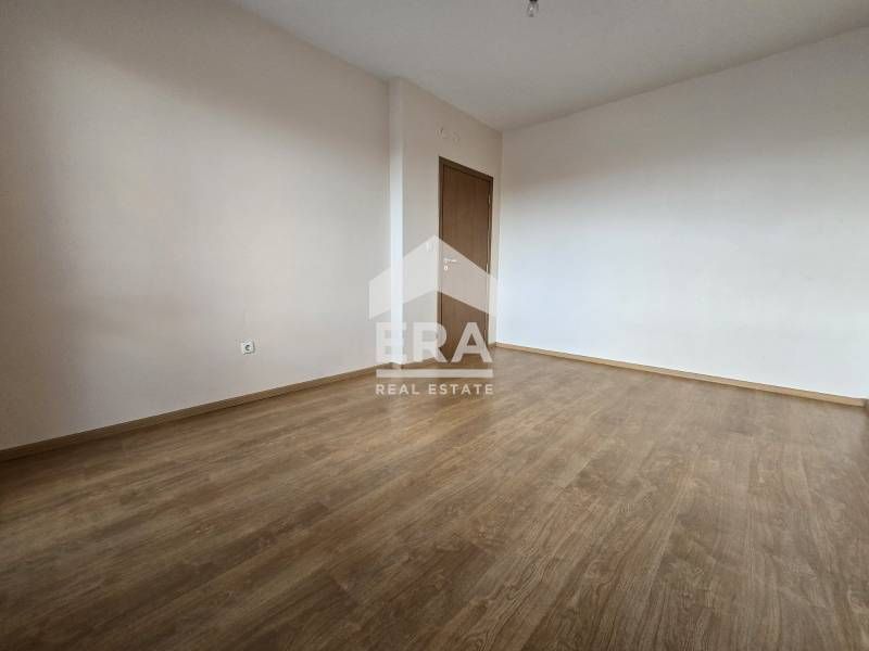 Дава се под наем Двустаен апартамент в Русе, Здравец - 72 кв.м за 229.5 € - Снимка #8