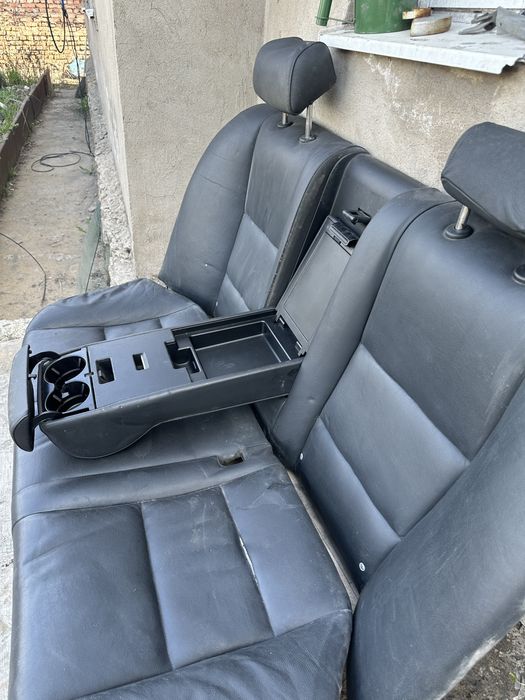 Задний диван(сидение) BMW E60