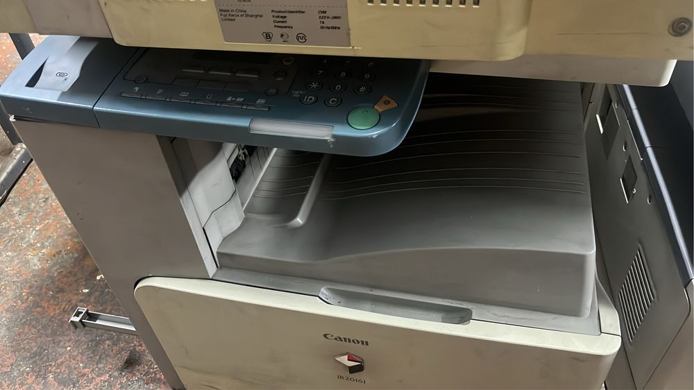 Продам мфу canon ir 2016j