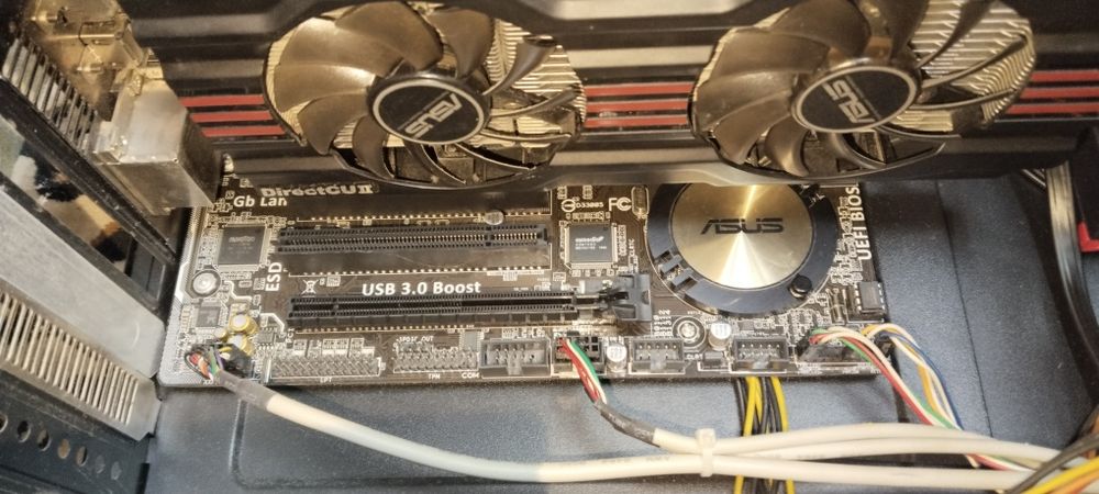 Продам ПК на запчасти