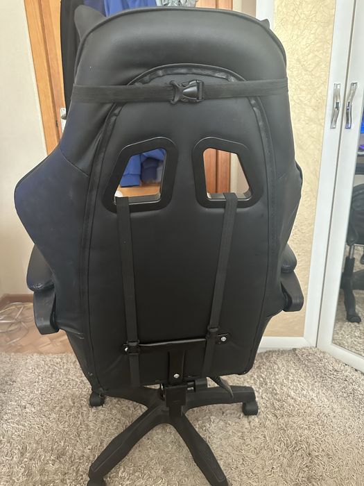 продам игровое кресло