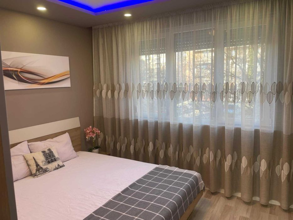 Дава се под наем Тристаен апартамент в Стара Загора, Център - 60 кв.м за 423.3 € - Снимка #8