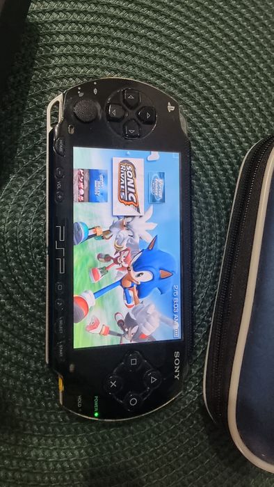 PSP 1004 superb ,modat ,cadouri ptr cei dragi