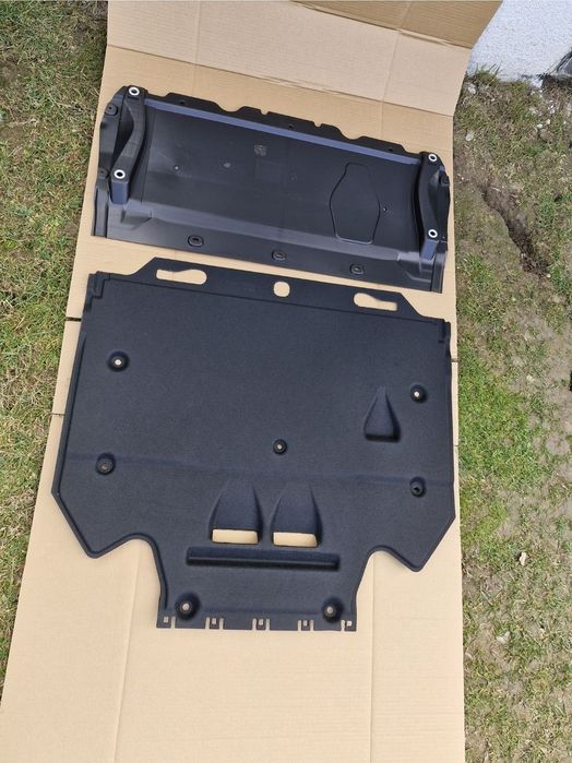 Scut motor si cutie Audi A7 NOI 2010-2018