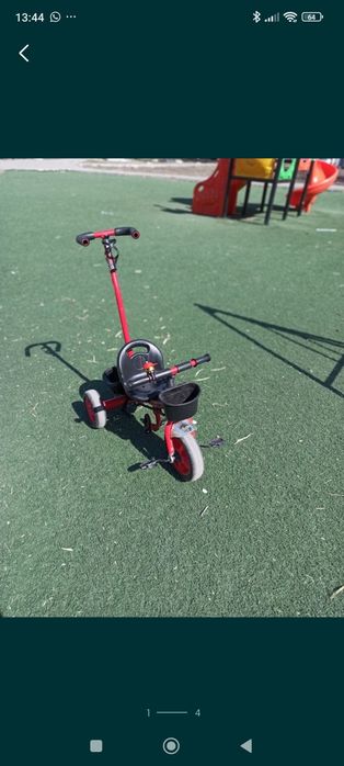 Трёхколёсный детский велосипед