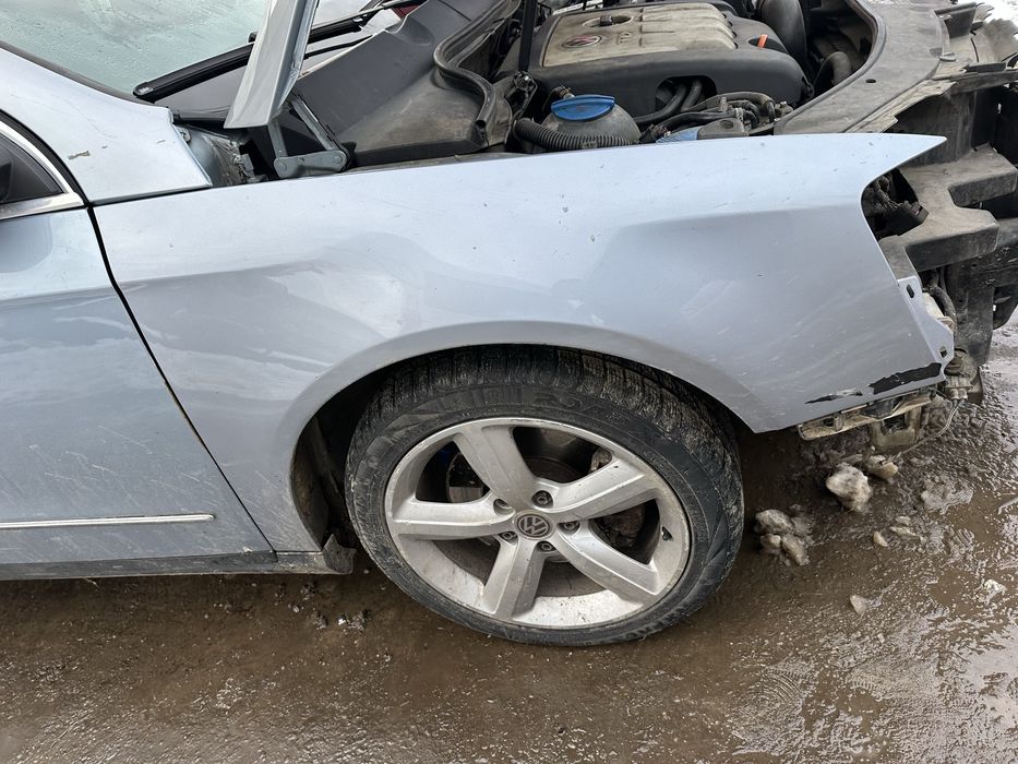 Aripă dreapta fata Volkswagen Vw Passat B6