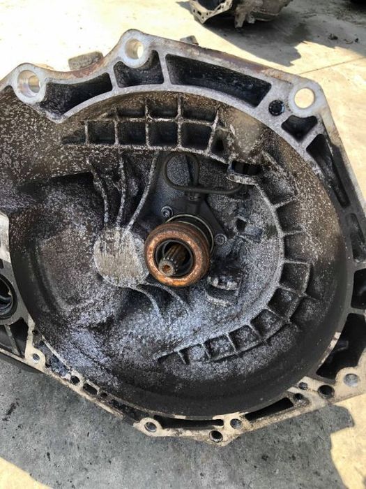 cutie viteza manuala  1.2 b  opel corsa c