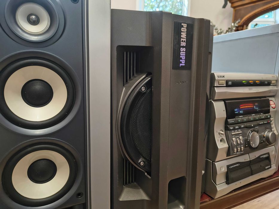 Музыкальный центр SONY Bluetooth  aux 3 колонки Сабвуфер
