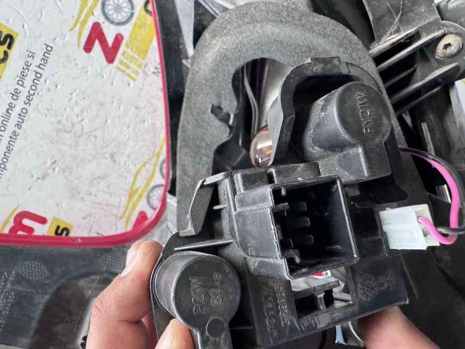 Lampa stop spate stanga Volvo V40 2013-2019