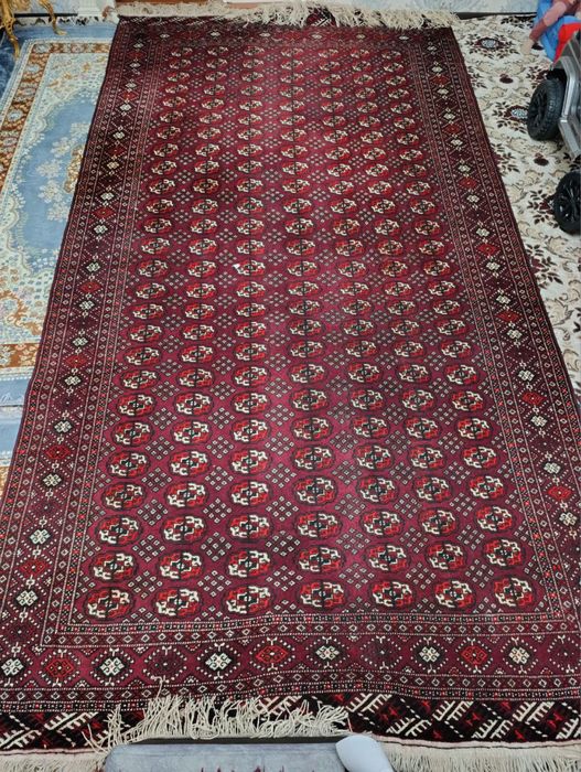 Turkmenskoy gilem satiladi baxasi kelisimli