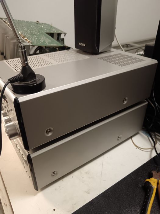 Receiver Yamaha RX-E410 și CDX-E 410