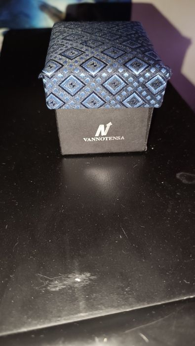 Продам Галстук оригинал