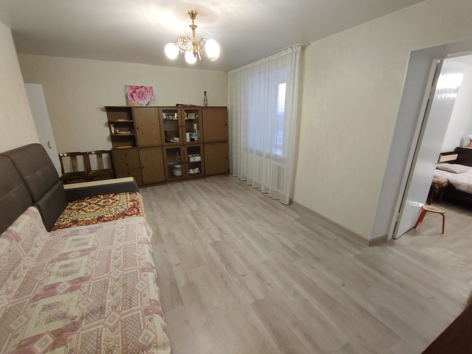 Срочно!!! Продается 3-комн (4-89, 3 эт)