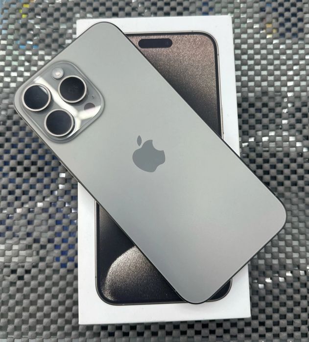 Айфон 15 про макс