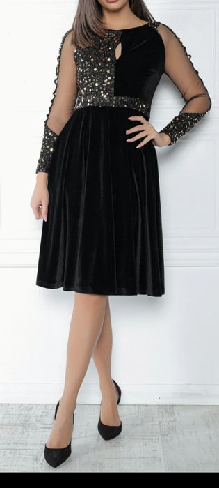 Rochie MBG neagra din catifea cu paiete aurii  la bust