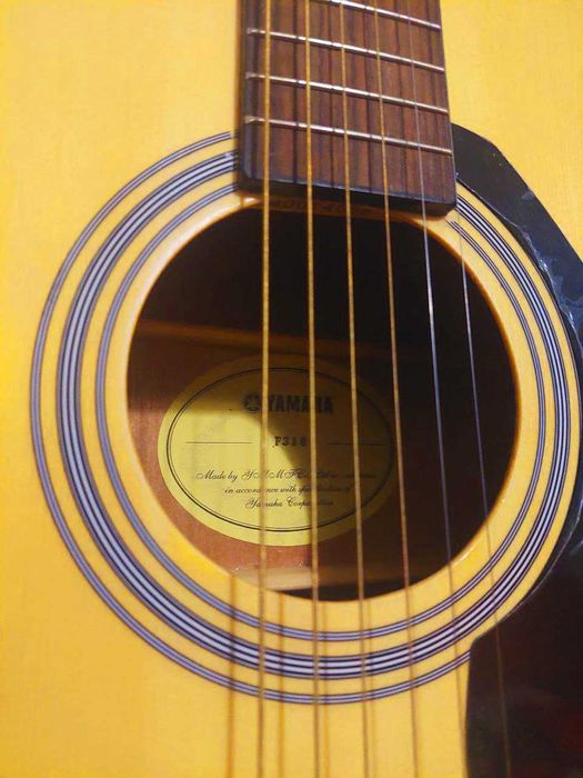 продам гитару Yamaha F310 cостояние новое